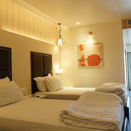 Palette Four Seasons Recreation Resort Jalgaon Extérieur photo