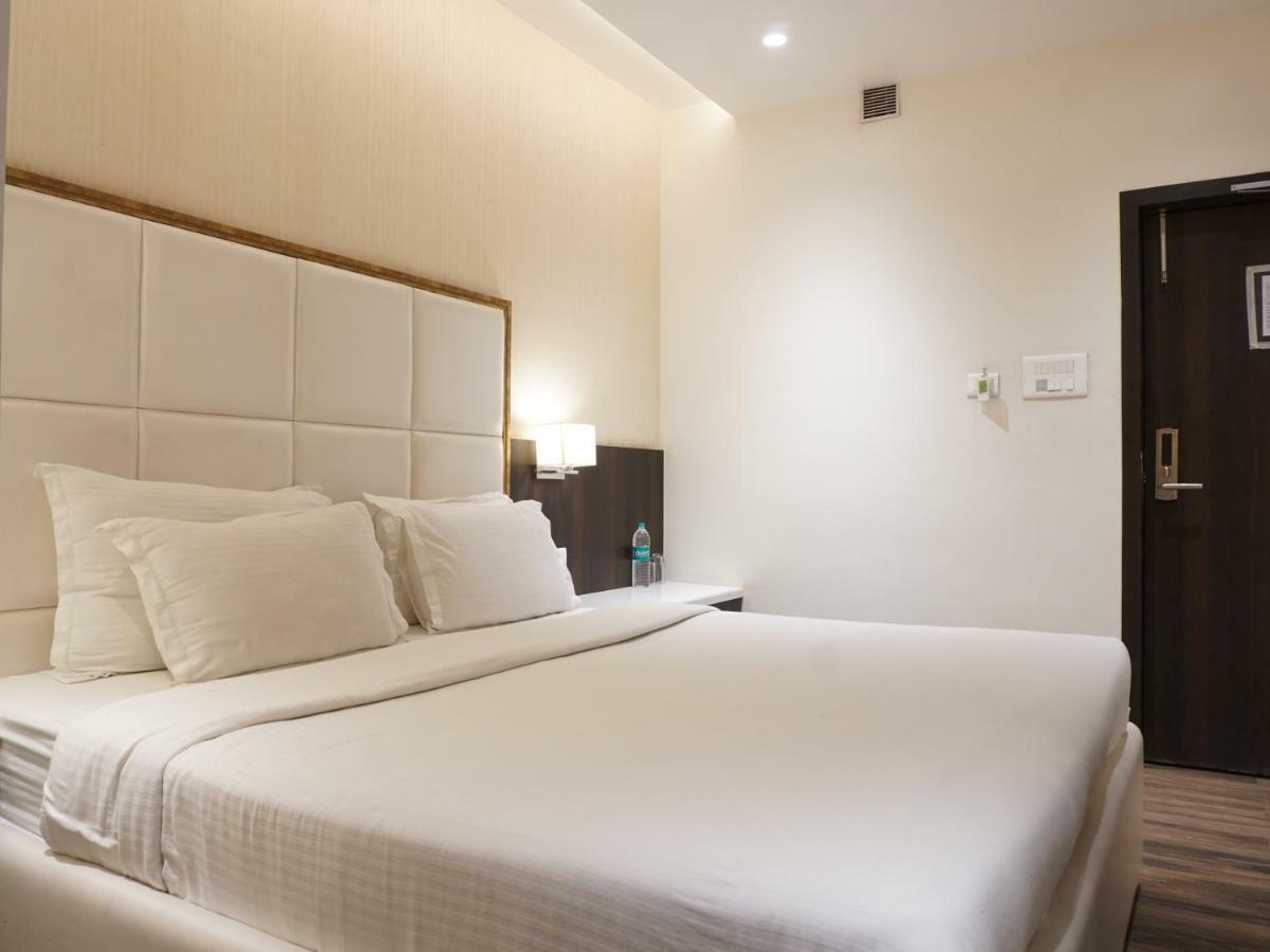 Palette Four Seasons Recreation Resort Jalgaon Extérieur photo