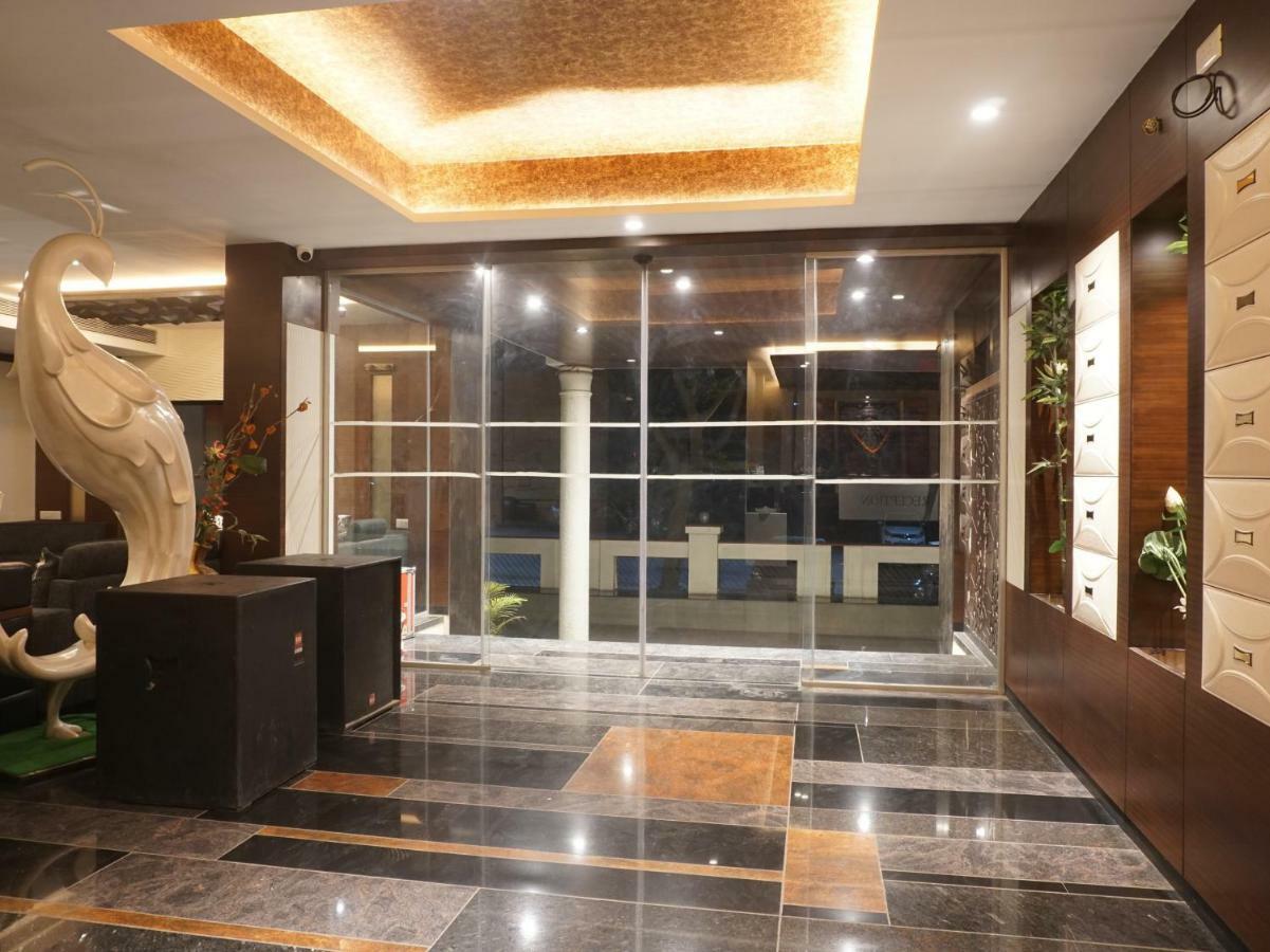 Palette Four Seasons Recreation Resort Jalgaon Extérieur photo
